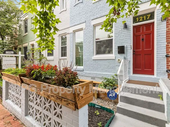 1217 Duncan Pl NE, Washington, DC 20002