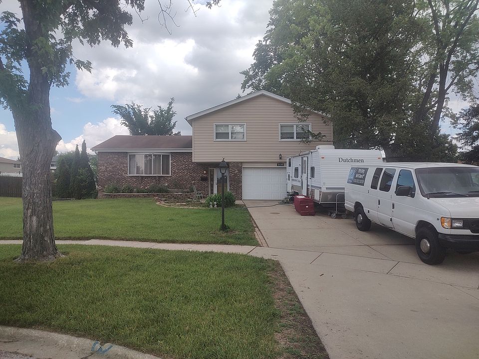 1st image of 1420 W Jo Ann Ln
