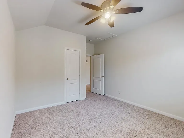 1264 Sumner St — Photo 19
