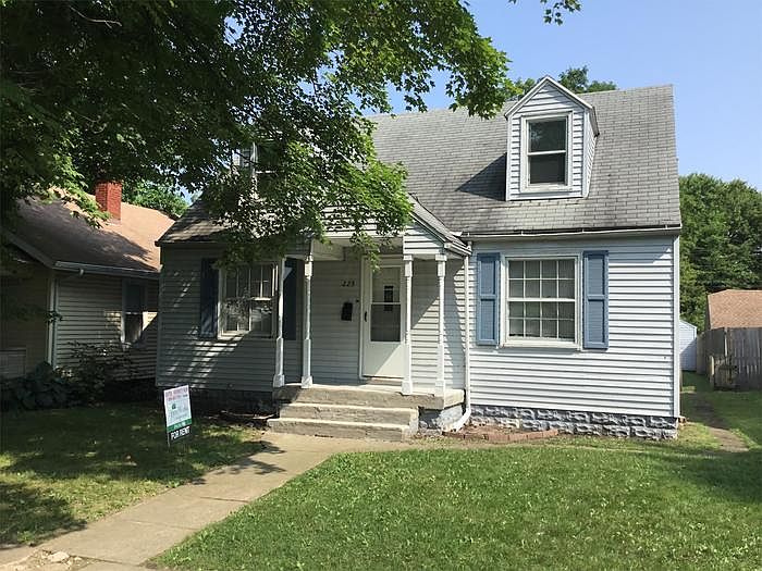 1st image of 225 E Fairview Ave