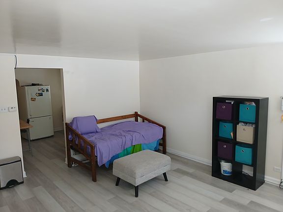 2nd image of 1820 Oak Park Ave