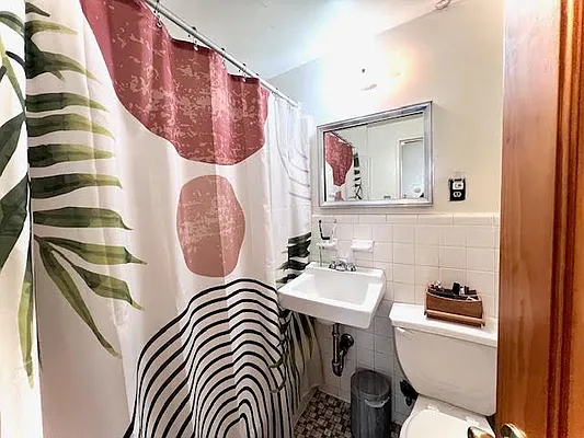 Rented by Oxford Property Group | media 6