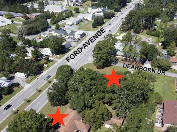 22 Dearborn Dr, Richmond Hill, GA 31324