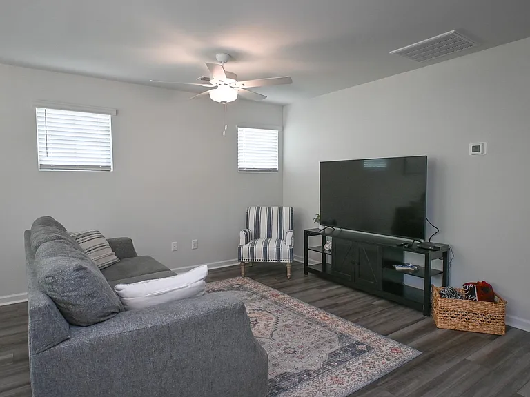 552 Kingfisher Ct — Photo 7