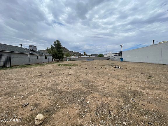 5th image of 536 E VOGEL Avenue #-