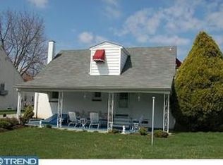 1803 Harmon Rd, Conshohocken, PA 19428