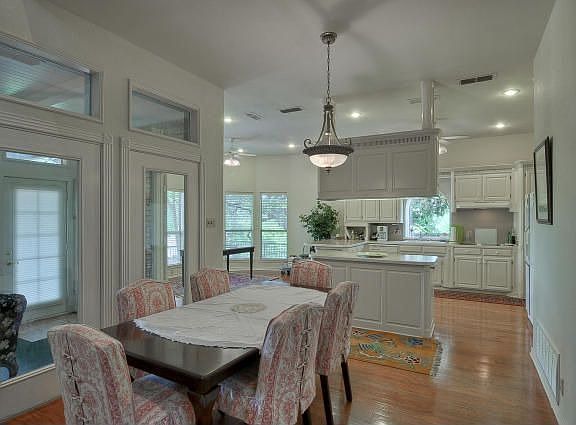 4th image of 8619 Calviton Ct