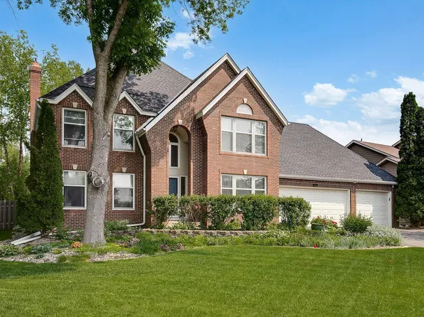 1800 Keller Lake Dr, Burnsville, MN 55306