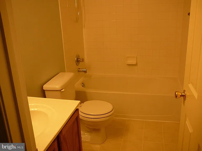 406 Park Cove Dr — Photo 14