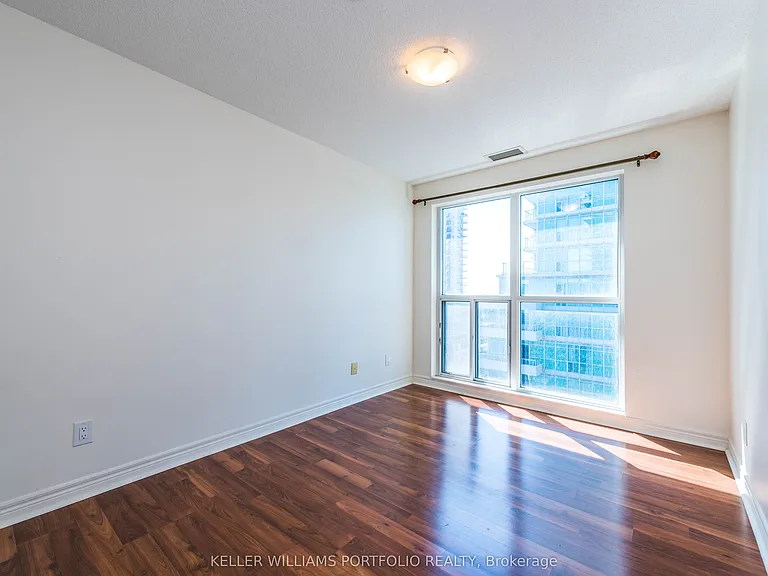 70 Town Centre Ct #806 — Photo 22