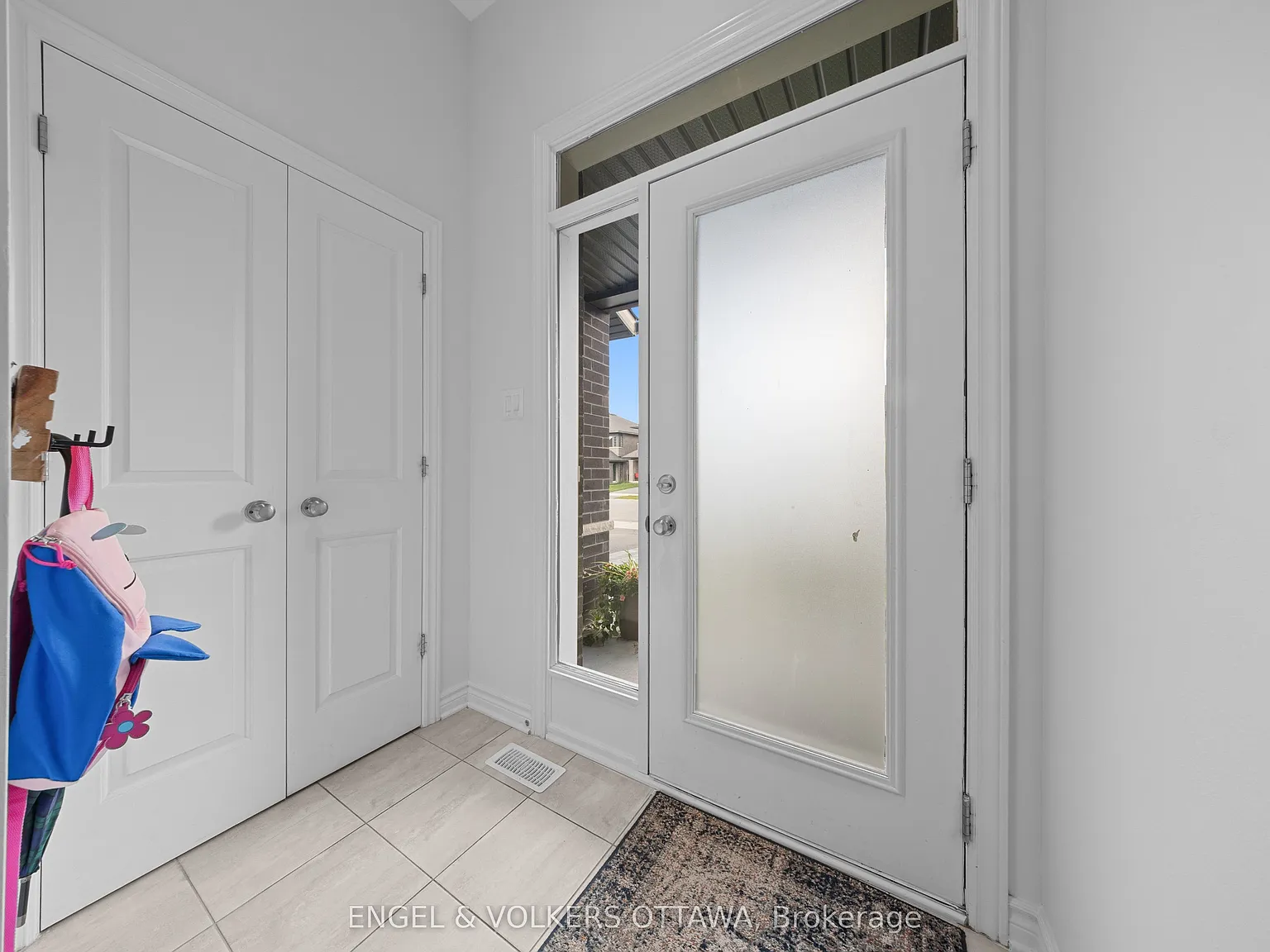 3 bed, $2,800 — Photo 2