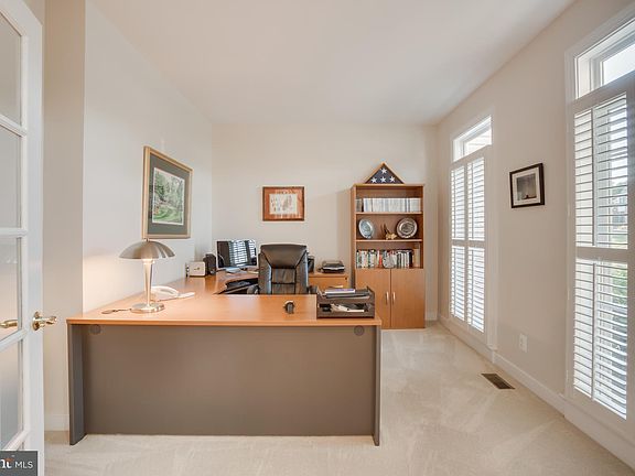 4th image of 21 Brannigan Dr