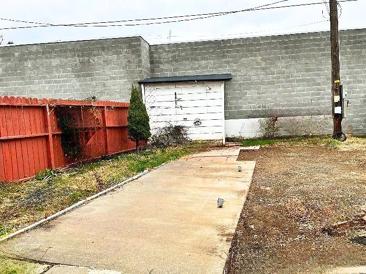 1 bed, $683 — Photo 1