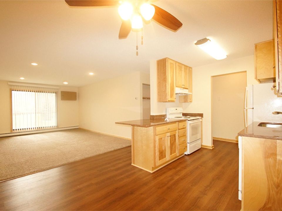 1st image of 401 E Burnsville Pkwy APT 206