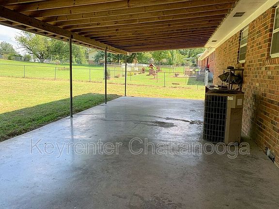 2nd image of 4005 Creekwood Terrace Ln