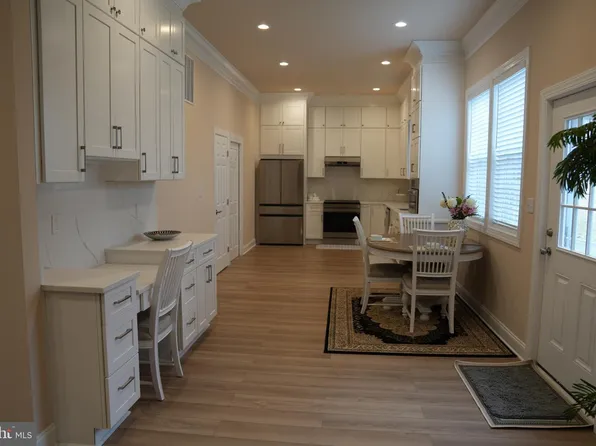 19923 Smith Cir, Ashburn, VA 20147