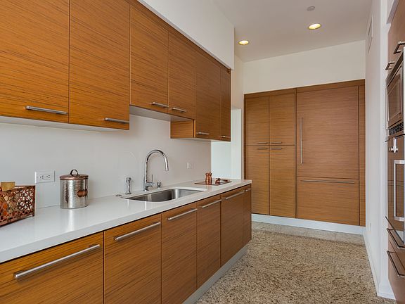 4th image of 900 W Olympic Blvd Unit 35