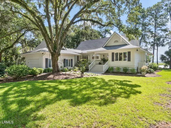 207 Dataw Dr, Saint Helena Island, SC 29920