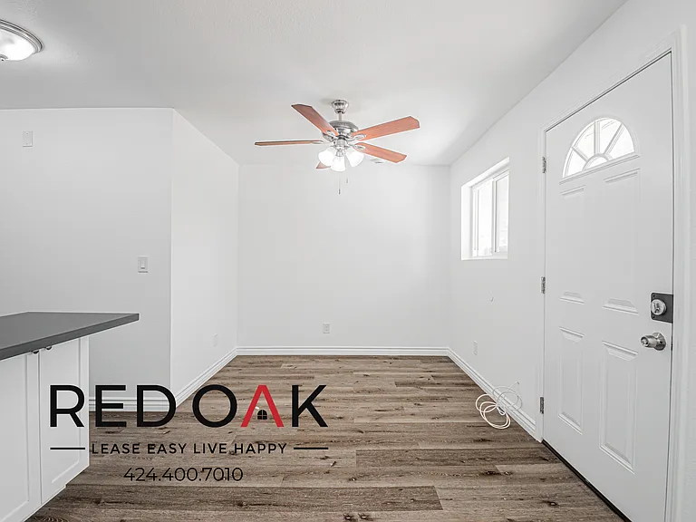 545 W 14th St #22 — Photo 7