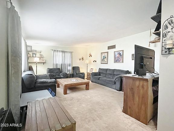 3rd image of 140 E James Drive