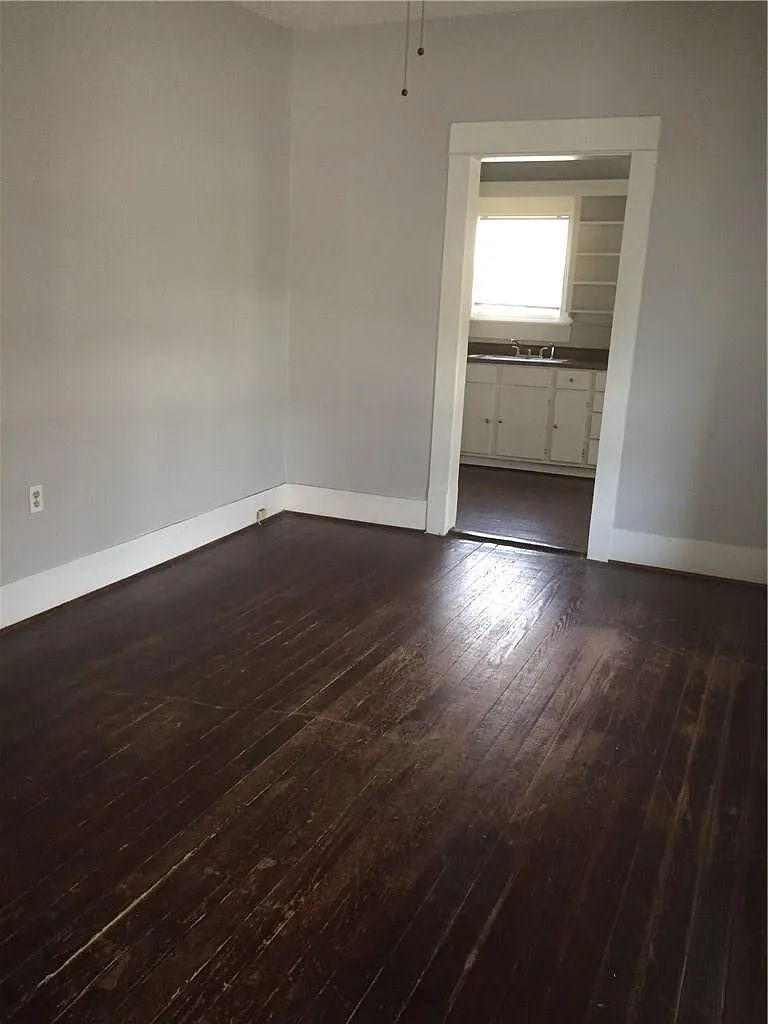 1 bed, 800 sqft, $1,095 — Photo 3