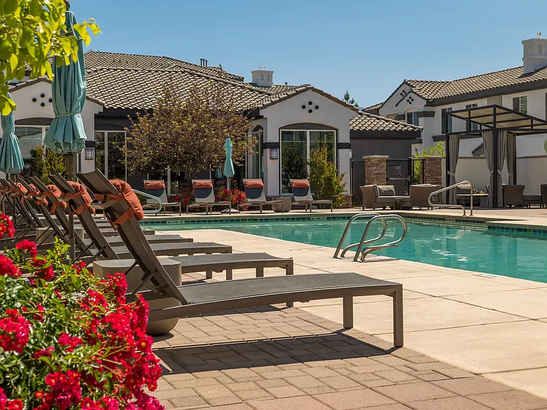 SkyStone Apartments — Photo 9