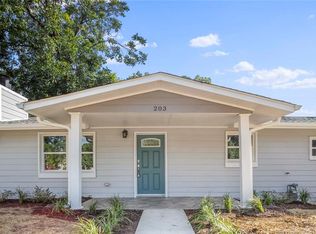 203 W Harnett St, Benson, NC 27504