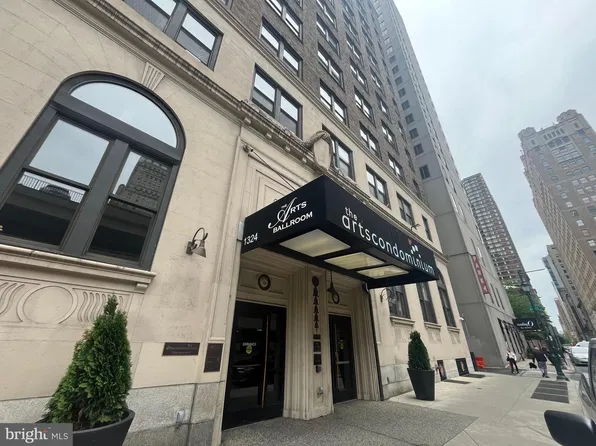 1324 Locust St APT 501, Philadelphia, PA 19107