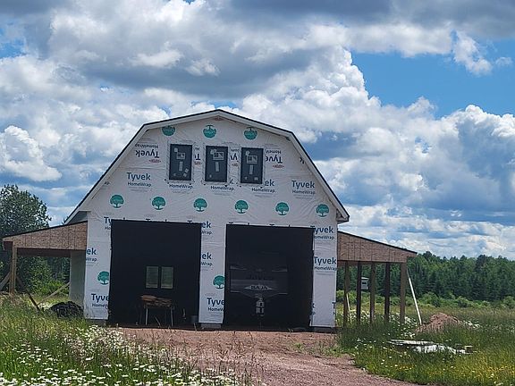 2nd image of 63909 Santama Rd