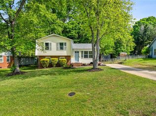1685 Village Pl, Winston Salem, NC 27127