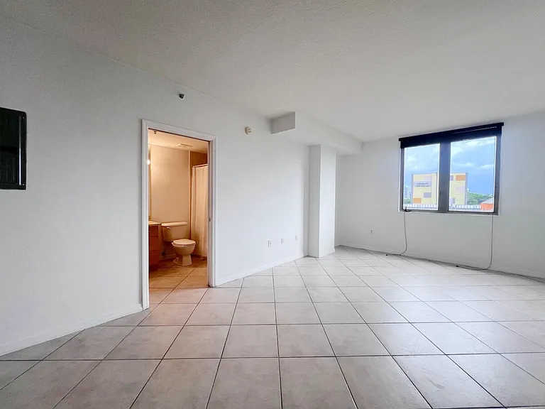 2630 SW 28th St #49 — Photo 6