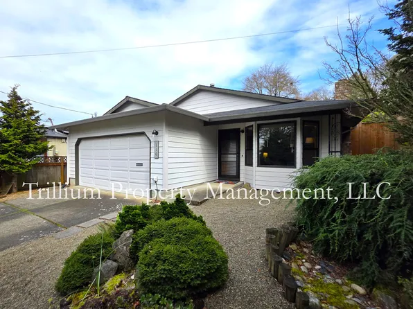 110 SE 65th Ave, Portland, OR 97215