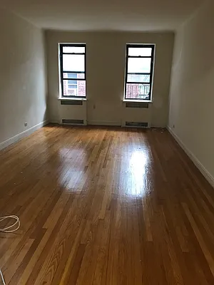 Rented by EZ Sell Realty | media 5