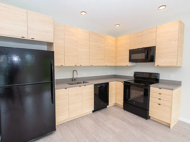 Rowat Lofts Apartments — Photo 25