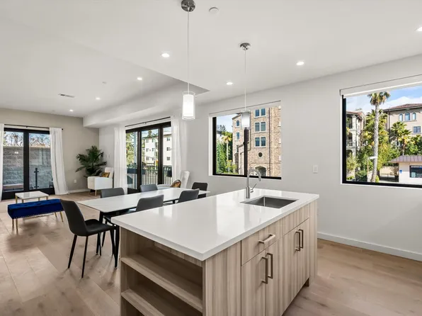 912 Woodside Rd, Redwood City, CA 94061