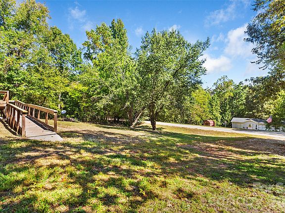 4th image of 3285 Falcon Ridge Rd