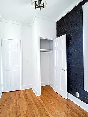 Rented by City Connections Realty | media 9