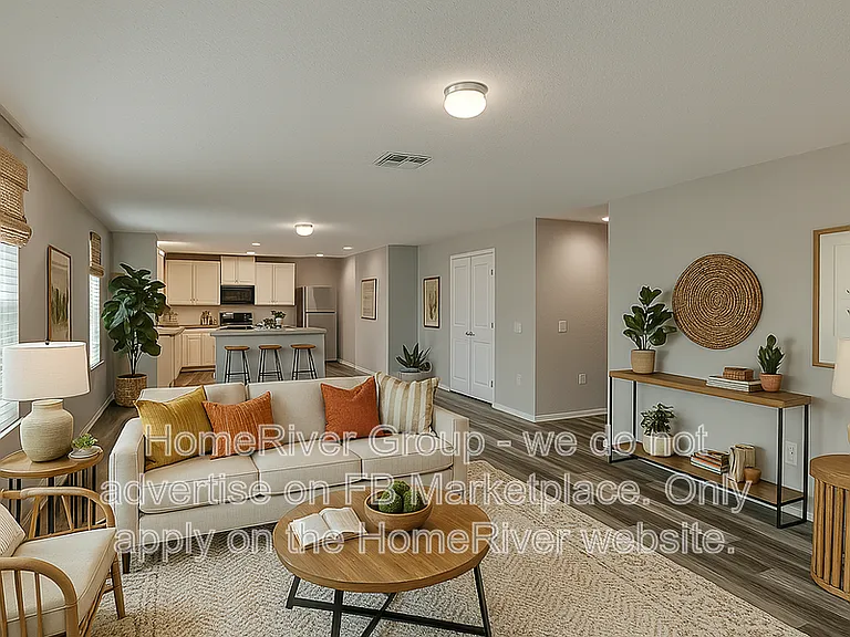 6807 Hibiscus Fls — Photo 3