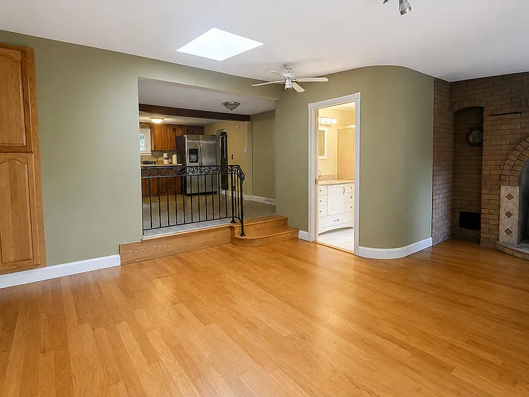 561 Hopewell Rd #1 — Photo 4