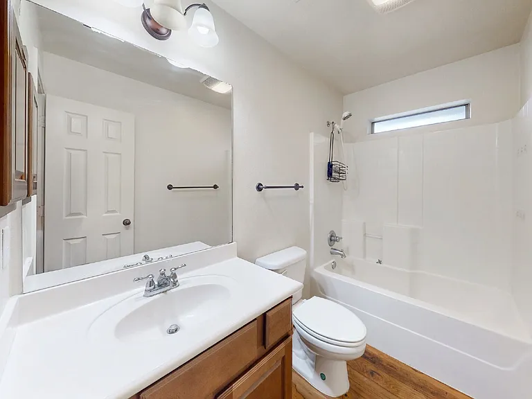 1120 Eagle Ave — Photo 19