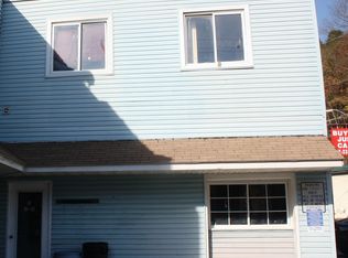 5 Hanover St APT A, Glen Rock, PA 17327