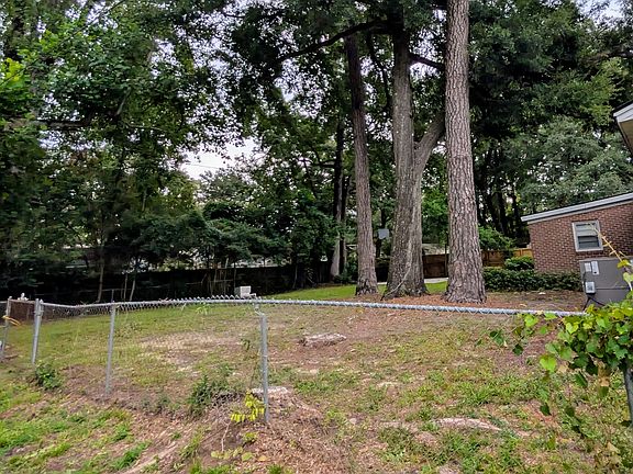 5th image of 10574 Dorchester Rd