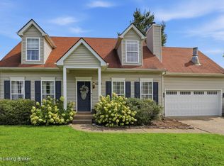 8613 Hickory Falls Ln, Pewee Valley, KY 40056