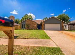 2201 N Lincoln Ave, Moore, OK 73160