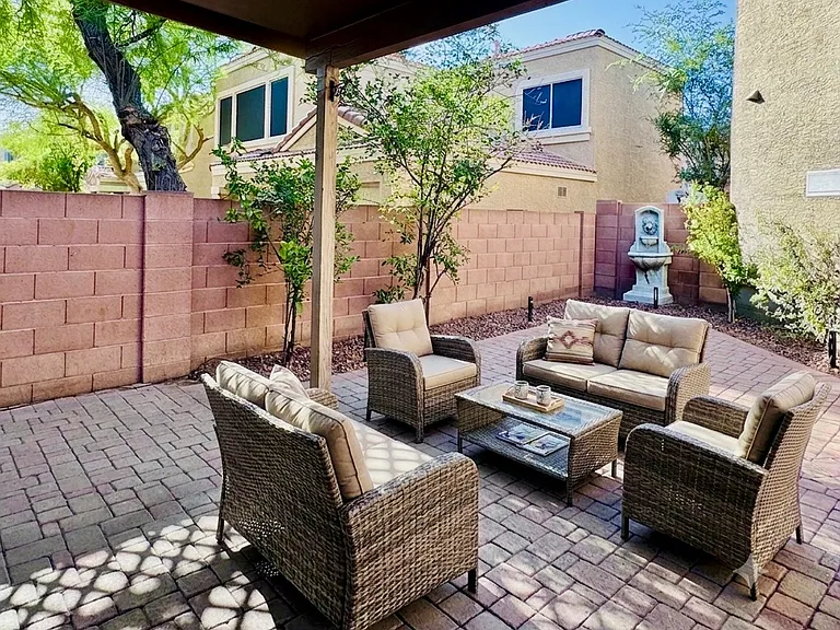Virtual Staging Patio