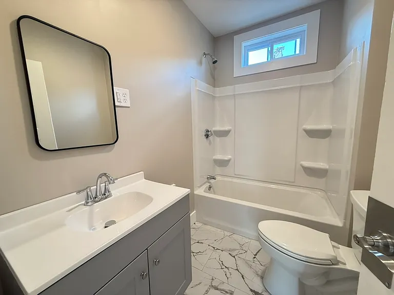 38 Russell St #3 — Photo 10