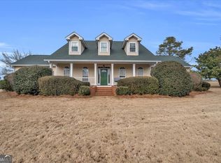 1141 Fieldcrest Ln, Madison, GA 30650