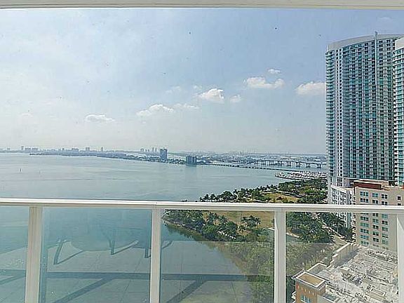 2nd image of 2020 North Bayshore Drive #2104