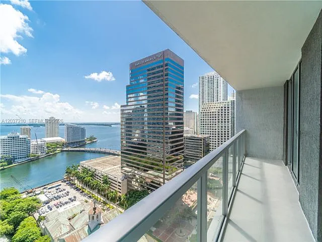 500 Brickell Ave #2700 — Photo 9