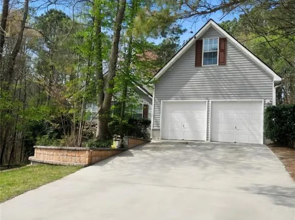 2072 Amberly Crossing Ln, Dacula, GA 30019